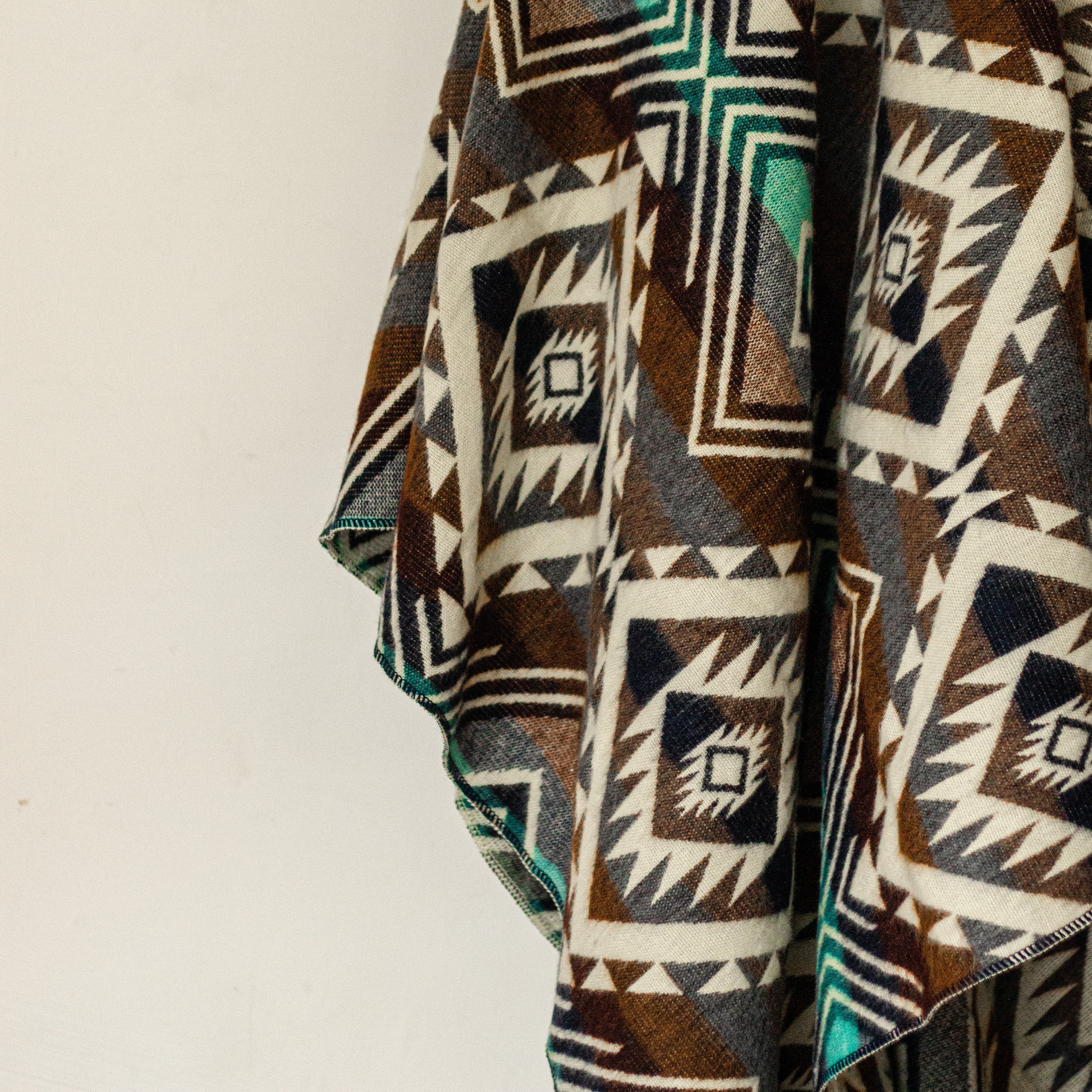 ECUADORIAN ALPACA WOOL BLANKET | XL DOUBLE DENSITY | KING 80X91 | DIAMOND BROWN