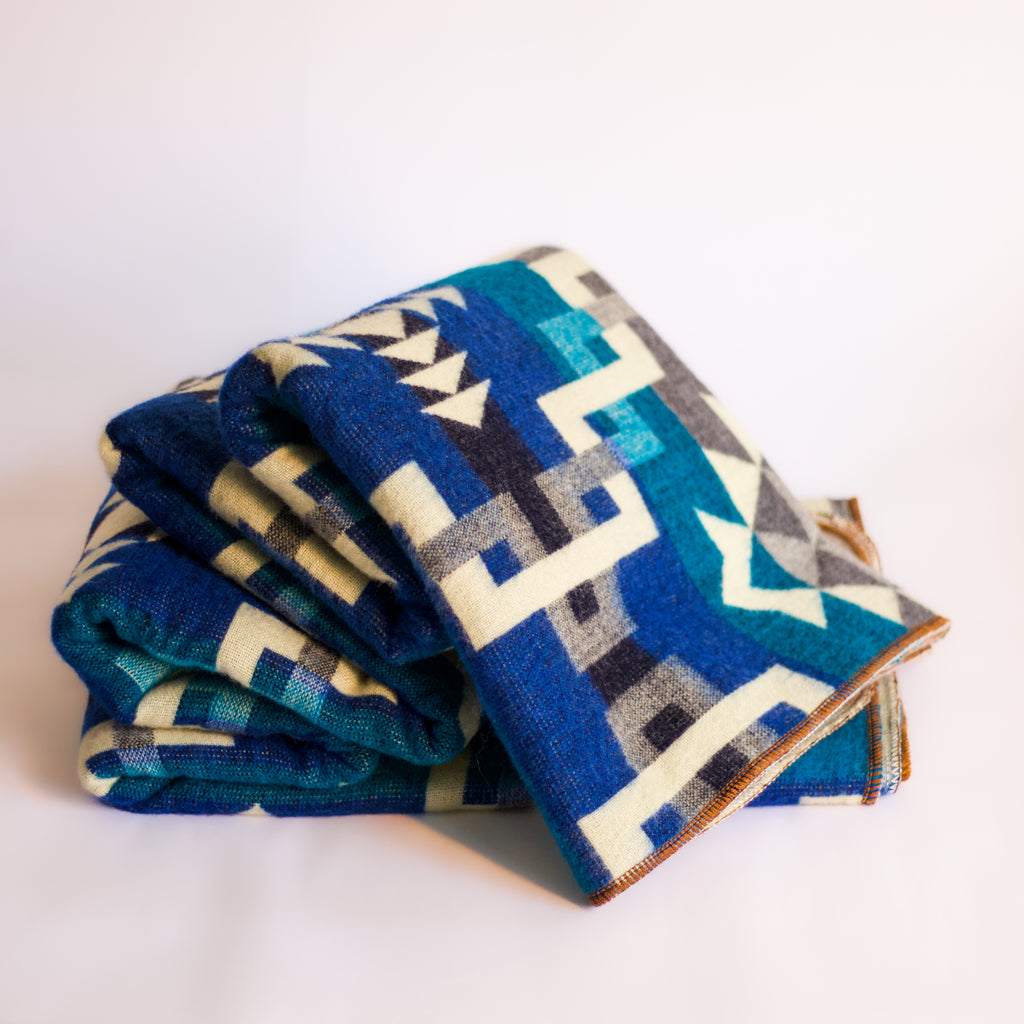 Chakana Wood — XL Reversible Alpaca Wool Blanket