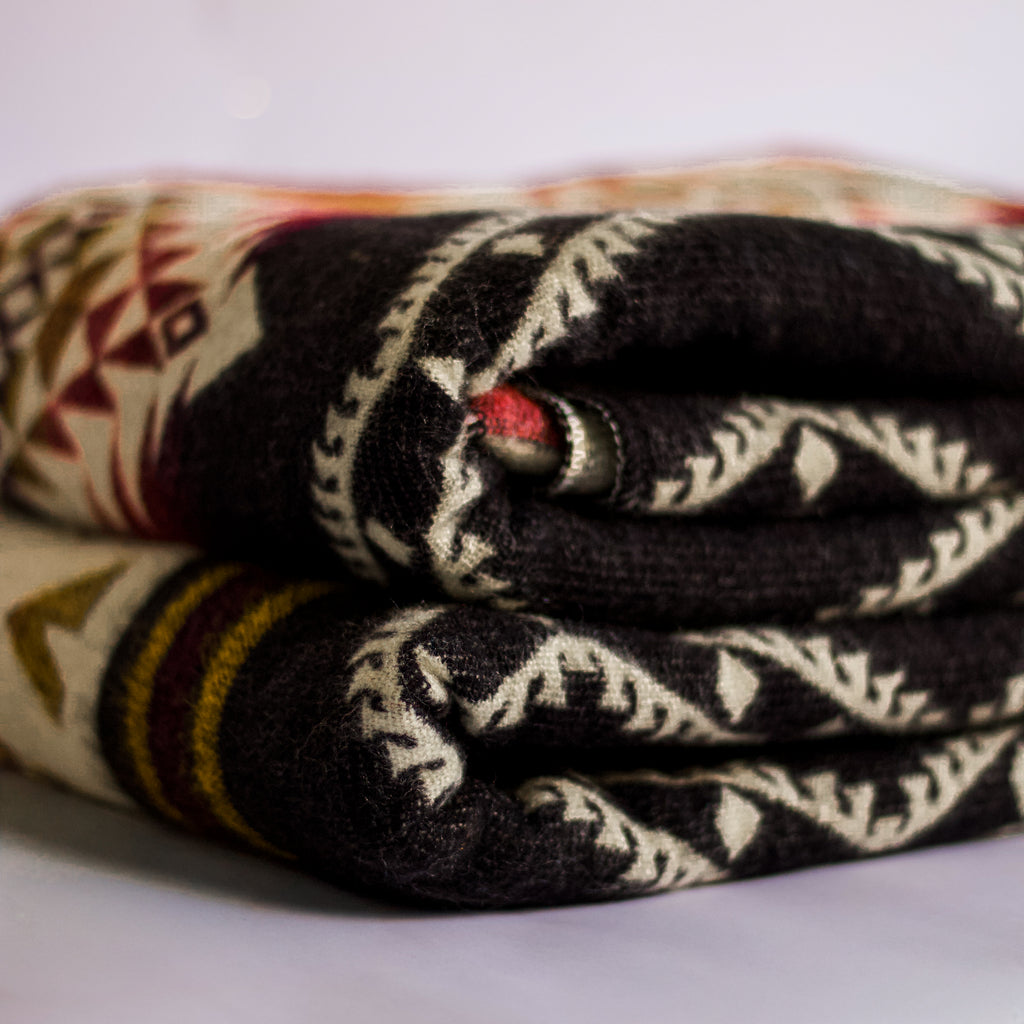 Willay Amber — XL Reversible Alpaca Wool Blanket