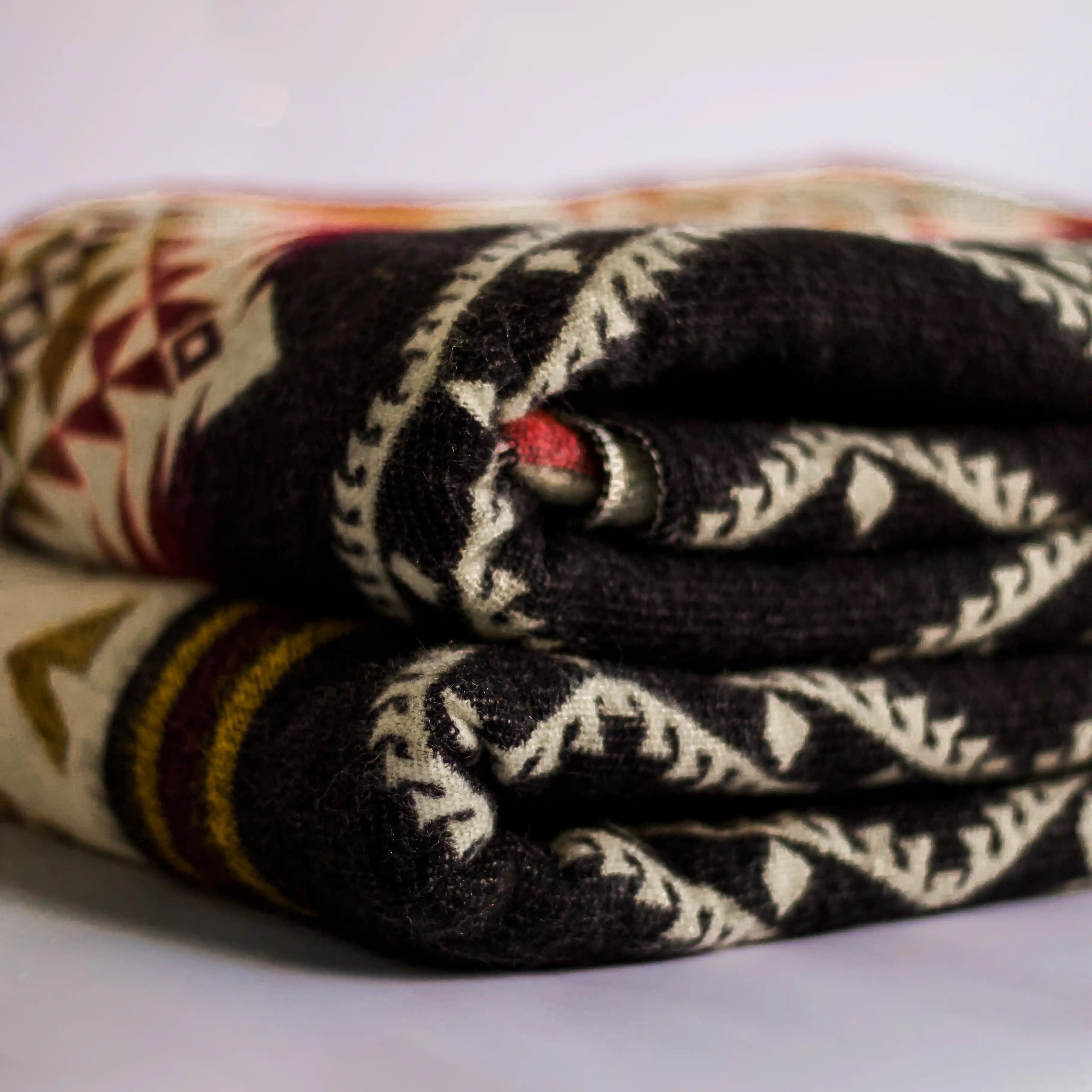 Willay Amber | Native Blanket