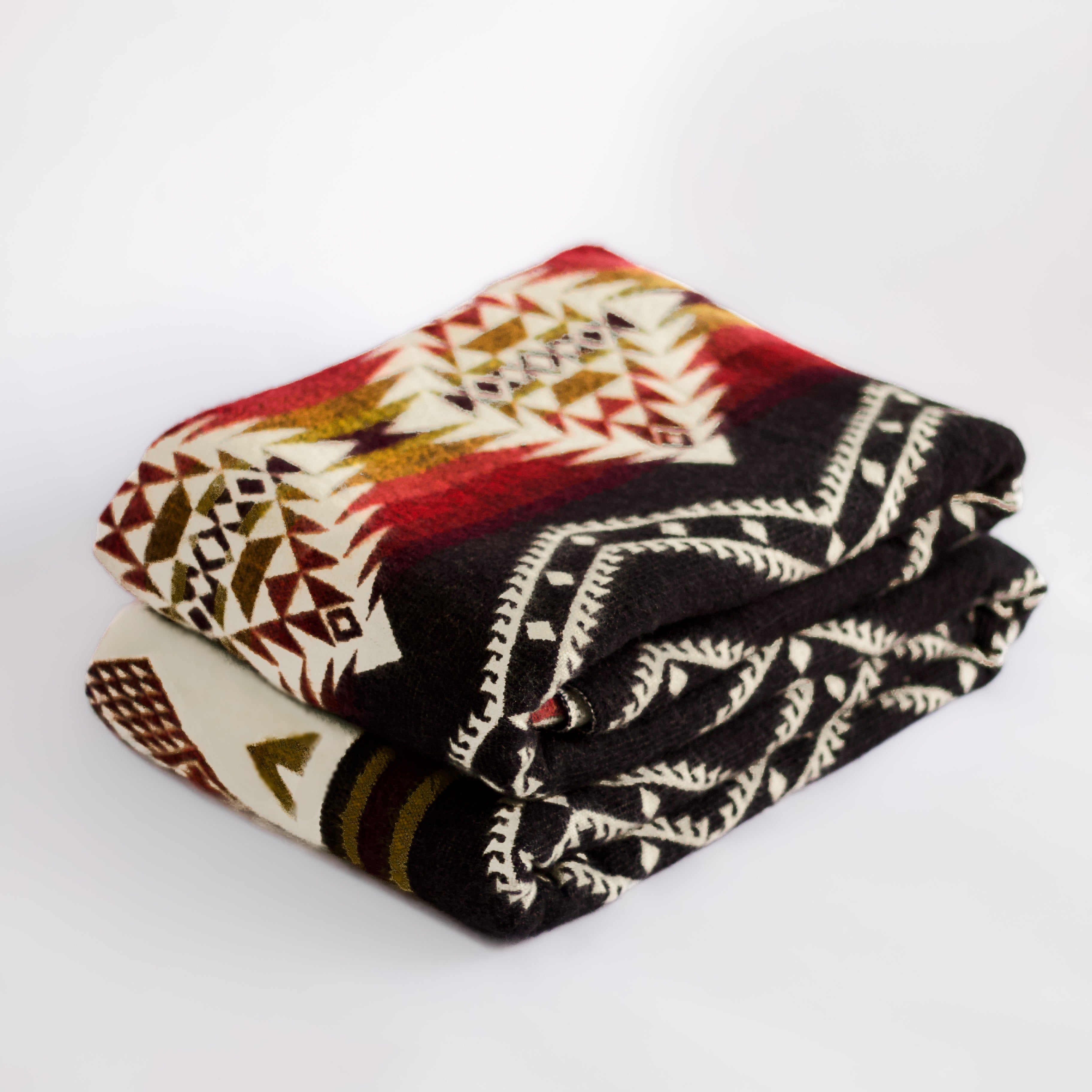 Willay Amber — XL Reversible Alpaca Wool Blanket