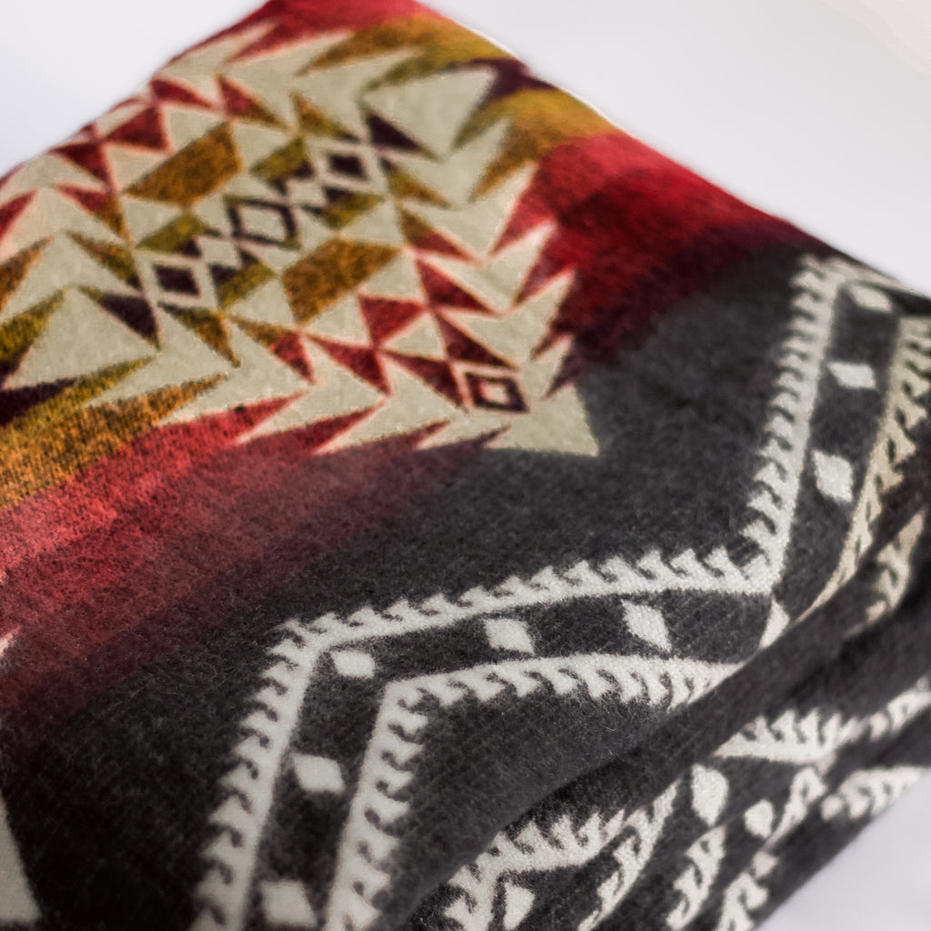 Willay Amber — XL Reversible Alpaca Wool Blanket