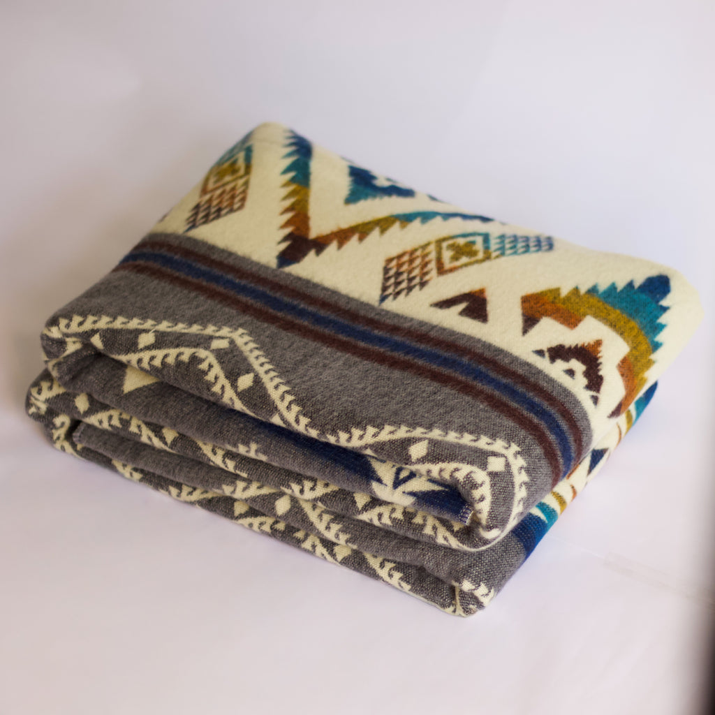 Willay Tide — XL Reversible Alpaca Wool Blanket
