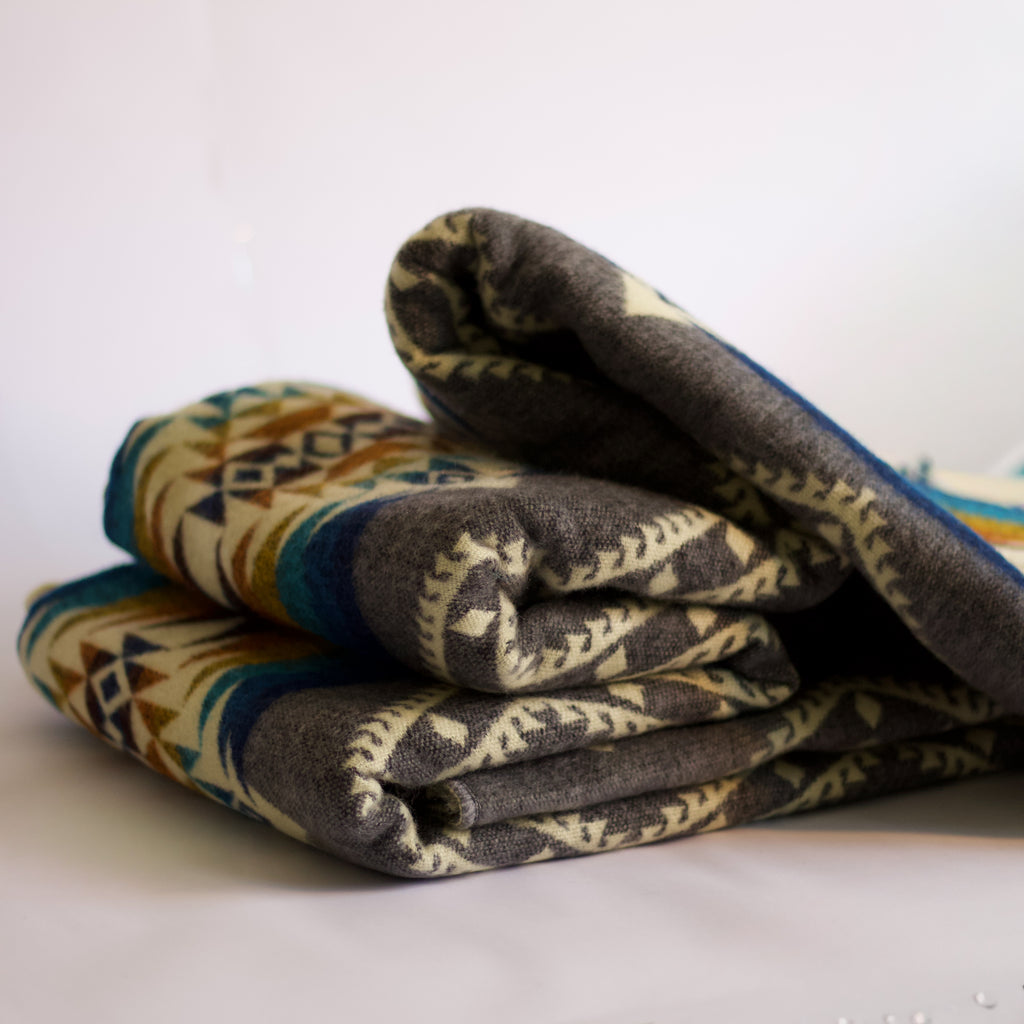 Willay Tide — XL Reversible Alpaca Wool Blanket