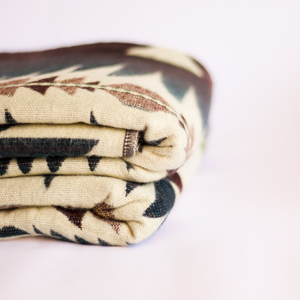 Chisi Andean — XL Reversible Alpaca Wool Blanket