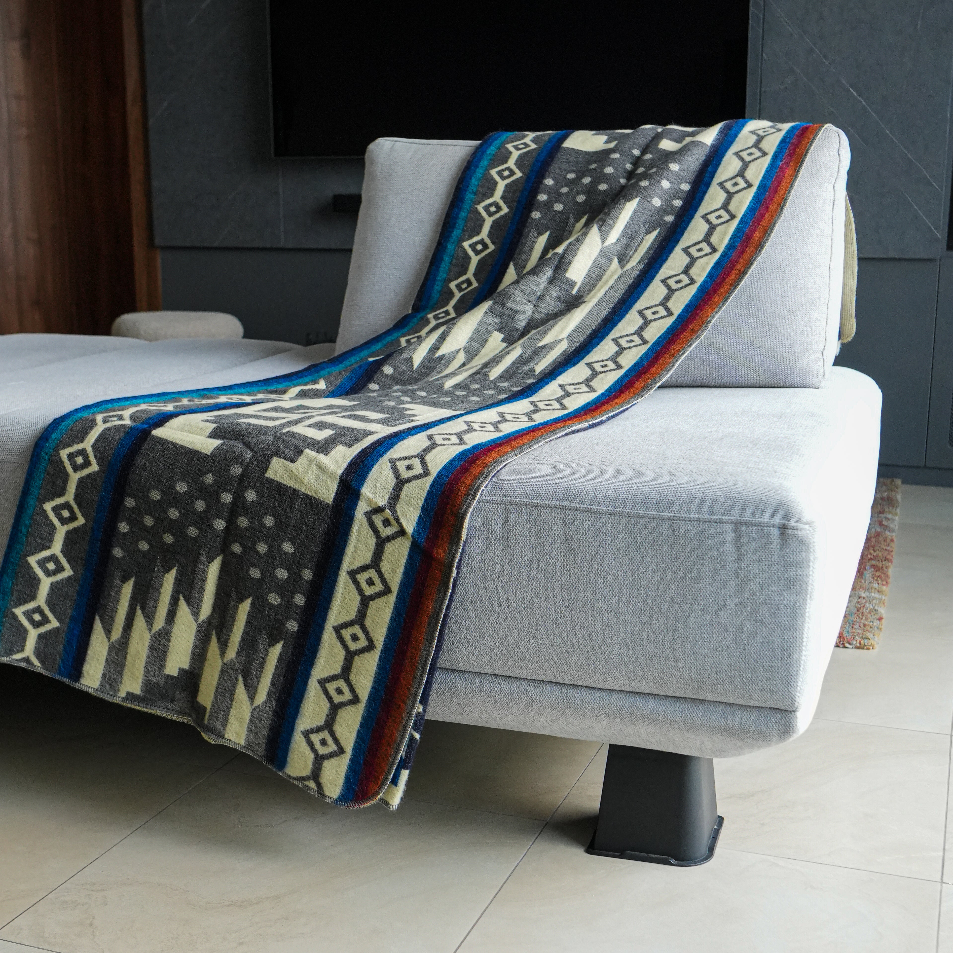 Mayu Azure — XL Reversible Alpaca Wool Blanket