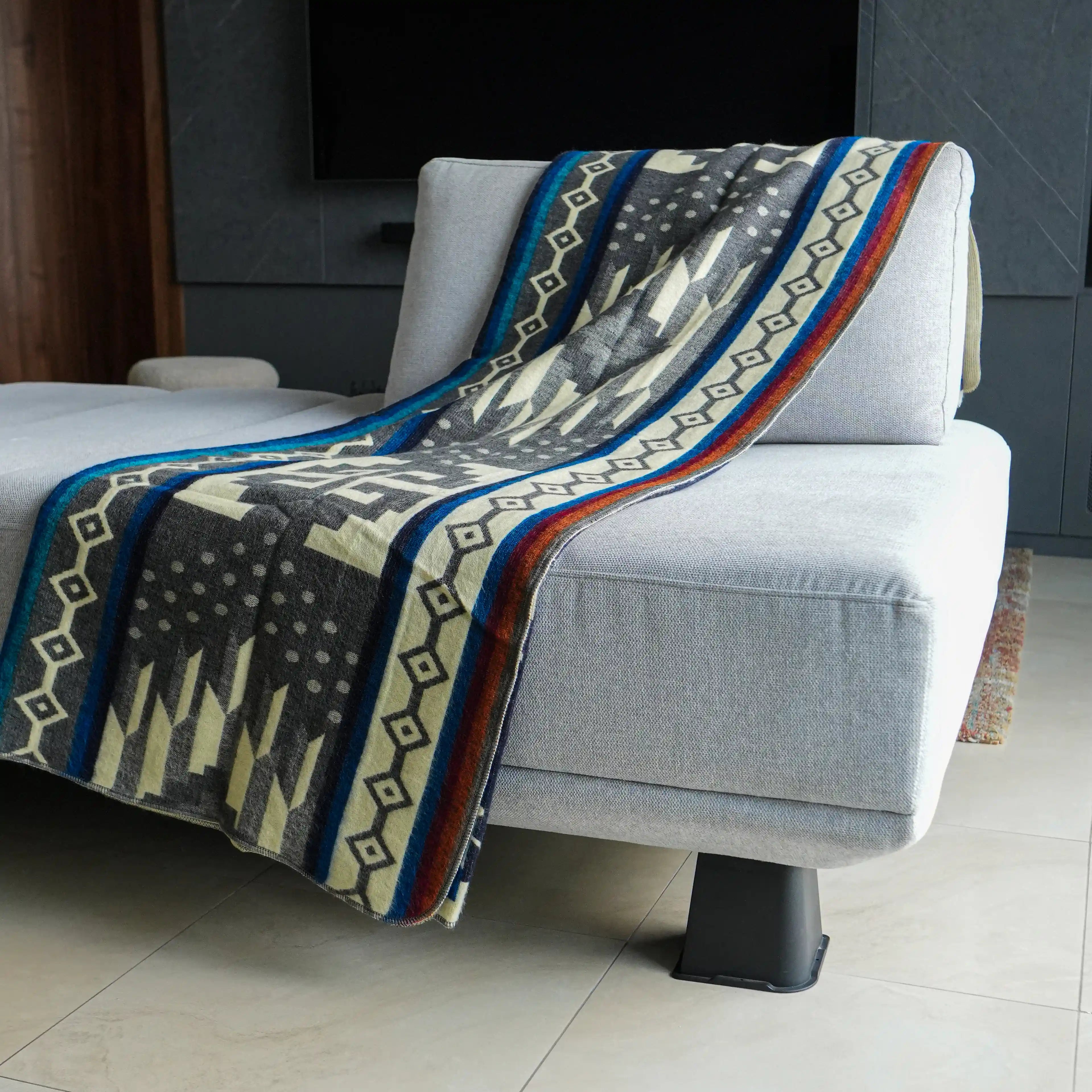 Mayu Azure | Native Blanket