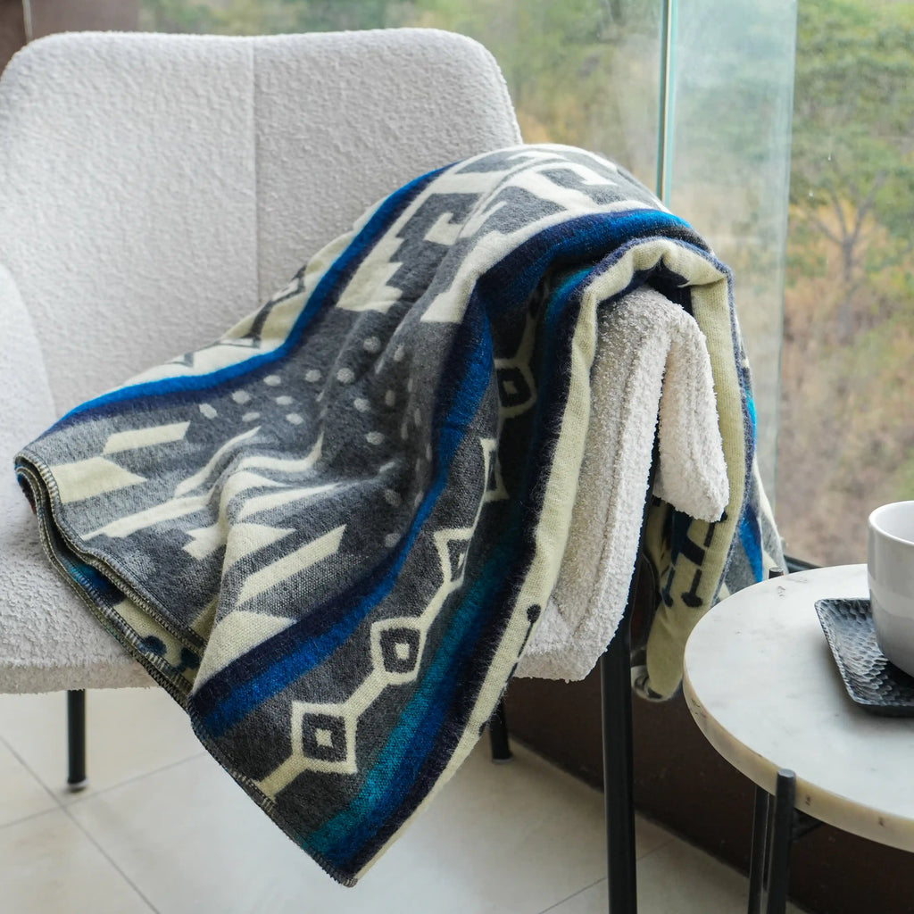 Mayu Azure | Native Blanket