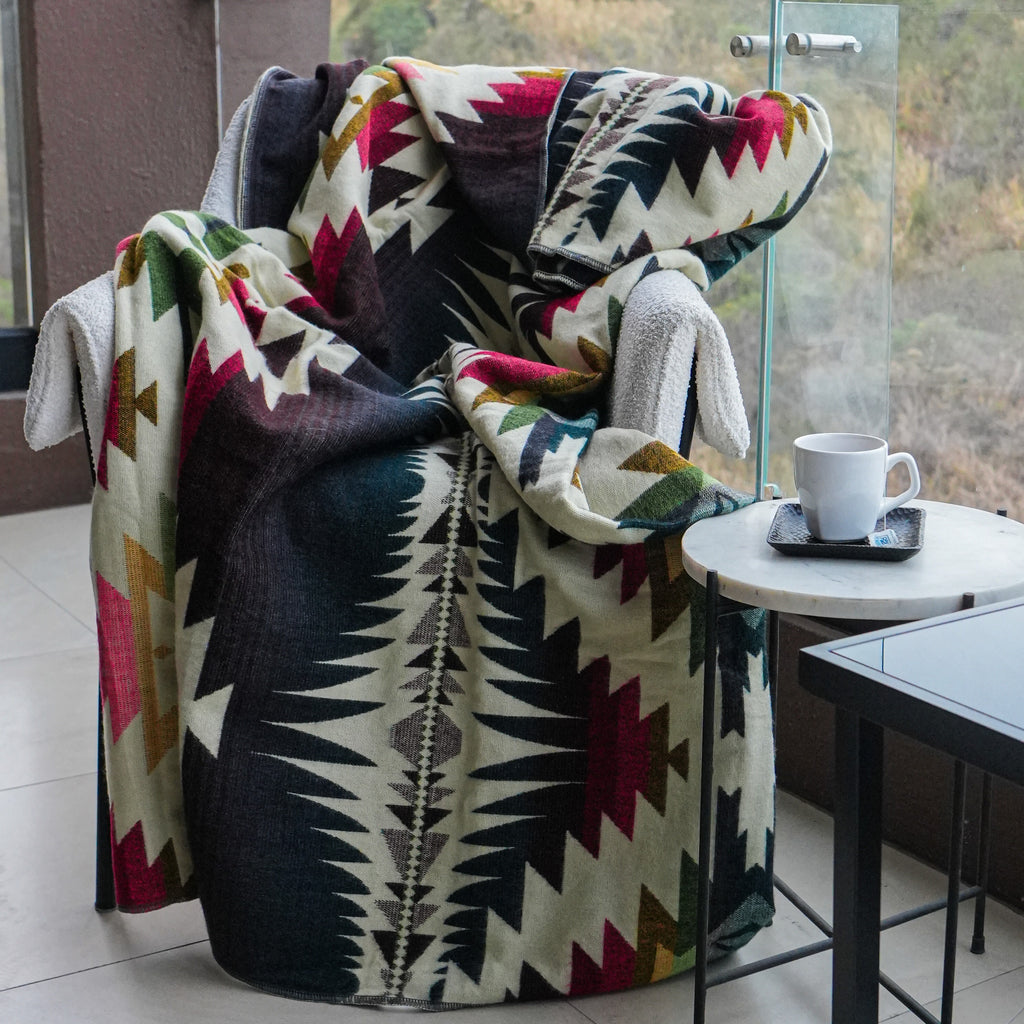 Chisi Andean — XL Reversible Alpaca Wool Blanket