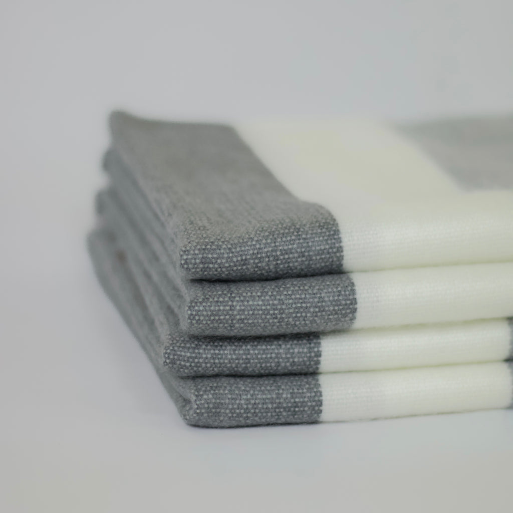 TINKU | Classic Blanket