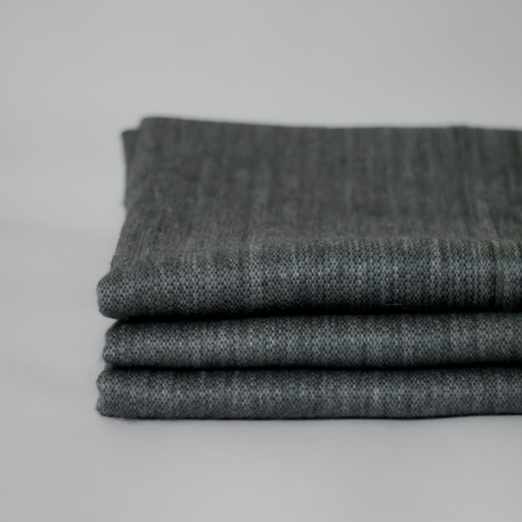 RAYMI | Classic Blanket