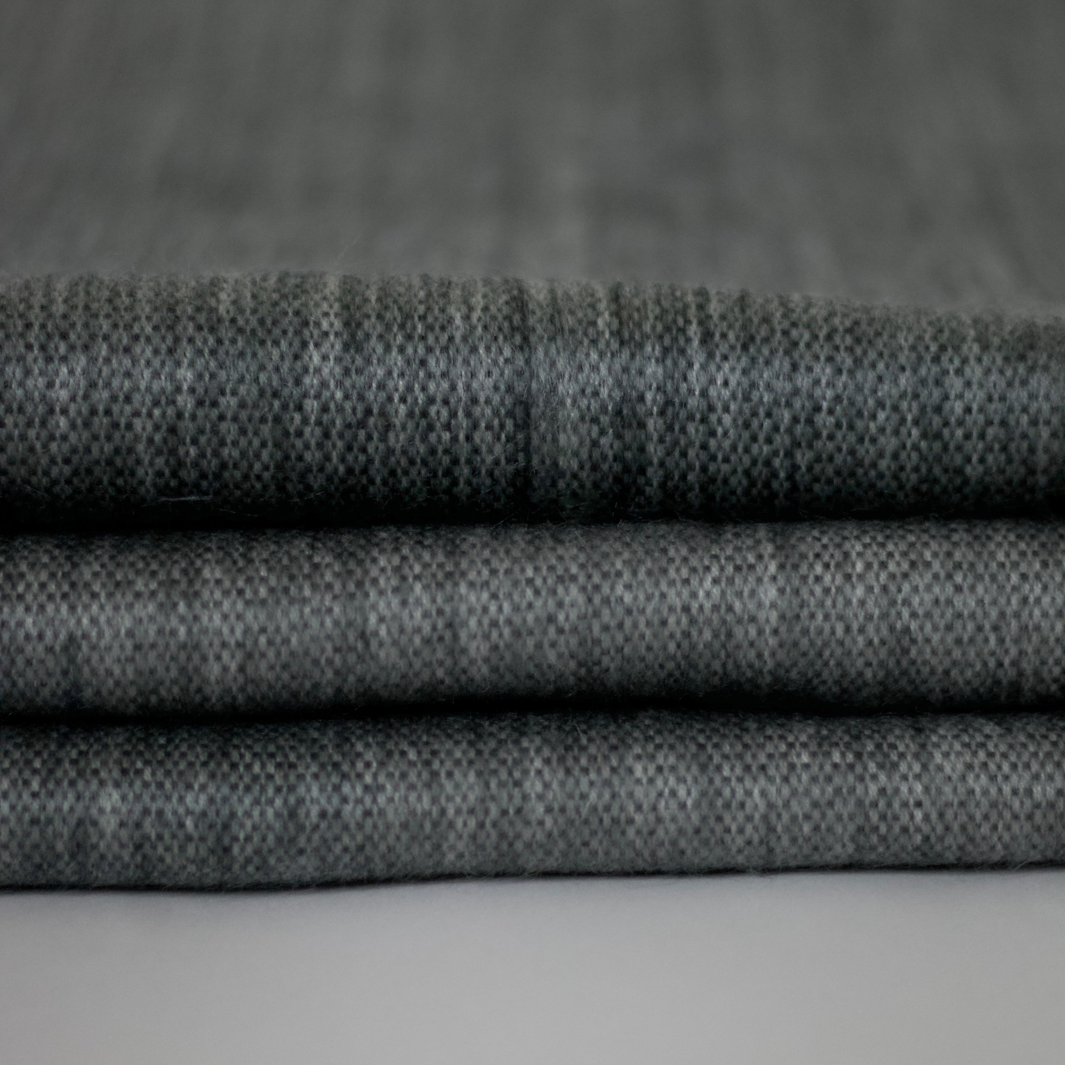 RAYMI | Classic Blanket