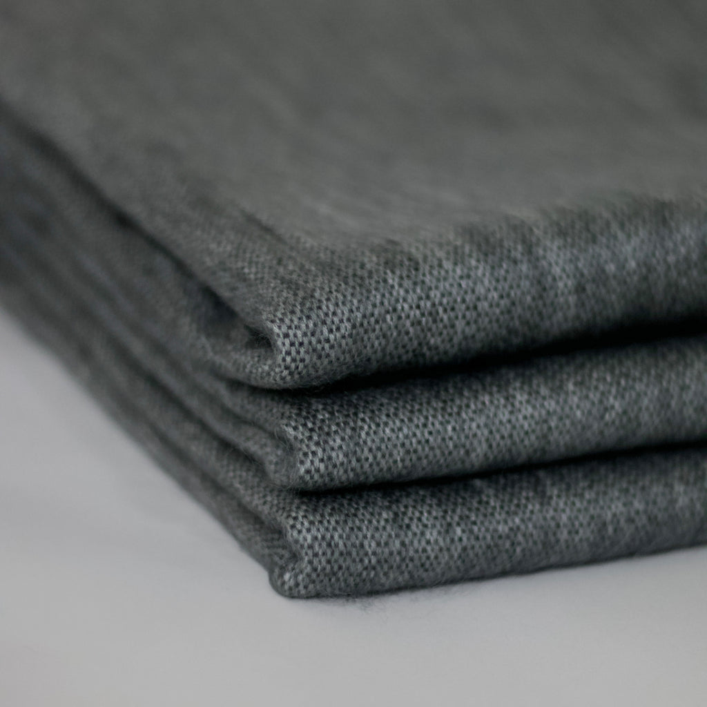 RAYMI | Classic Blanket