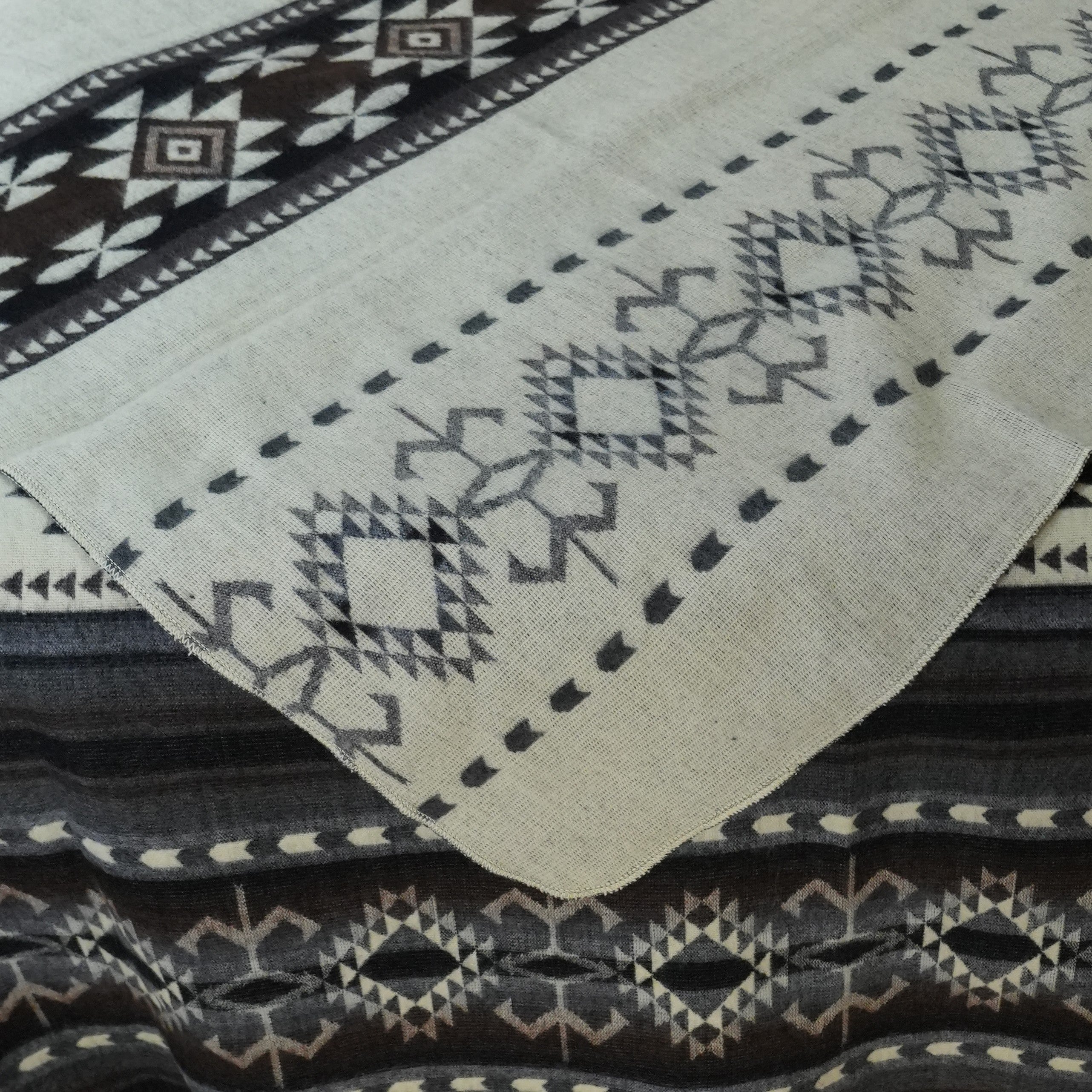 Taki Ash — XL Reversible Alpaca Wool Blanket