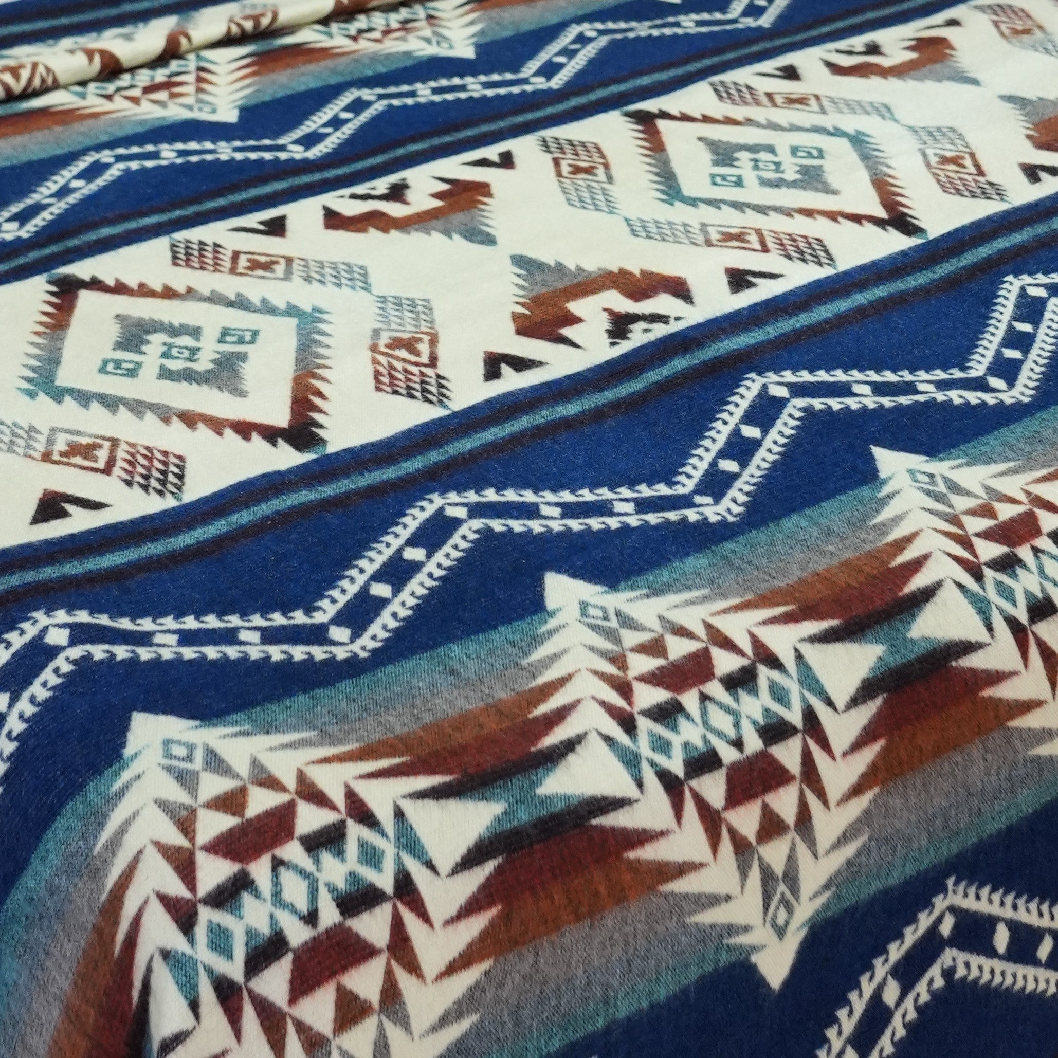 Willay Still — XL Reversible Alpaca Wool Blanket