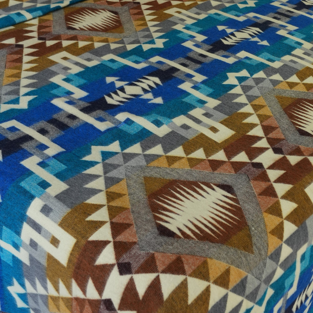Chakana Wood — XL Reversible Alpaca Wool Blanket